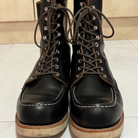 View photo of Red Wing 8-Inch Classic Moc in S.B. Foot Black Klondike