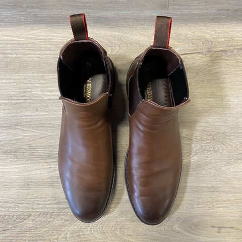 Allen Edmonds Nomad Chelsea