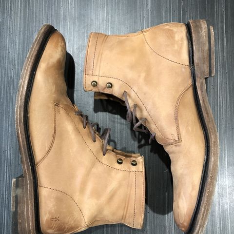 Search result thumbnail of Frye James Lace-Up Boot in Tan Full Grain