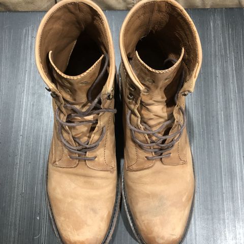 FRYE James Lace-Up Boot
