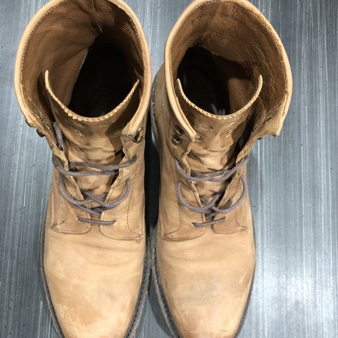 FRYE James Lace-Up Boot