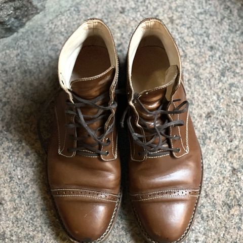 Aitta Handmade Brogue Cap Toe Service Boot