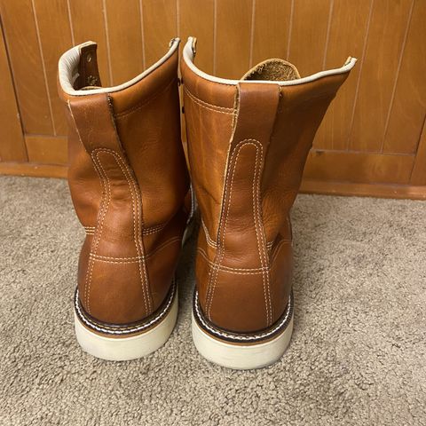 Thorogood 8" Plain Toe