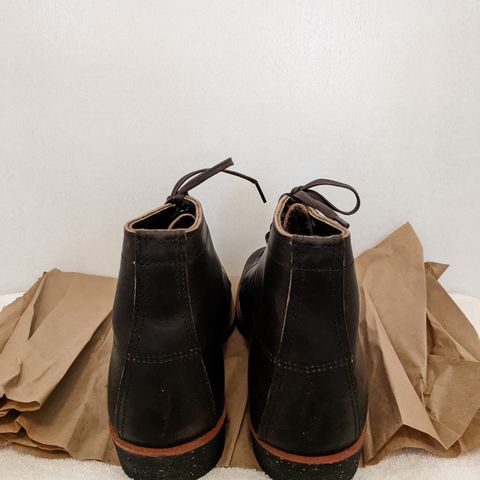 Red Wing Merchant in S.B. Foot Ebony Harness
