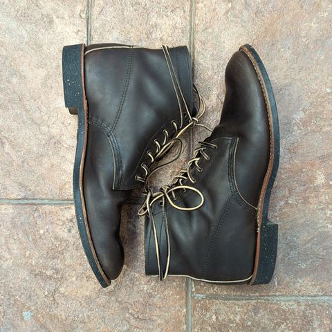 View photo of Red Wing Merchant in S.B. Foot Ebony Harness