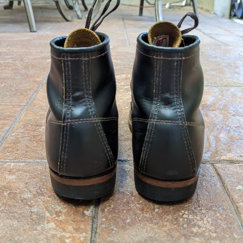 View photo of Red Wing Beckman Flatbox in S.B. Foot Black Klondike