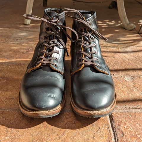 View photo of Red Wing Beckman Flatbox in S.B. Foot Black Klondike