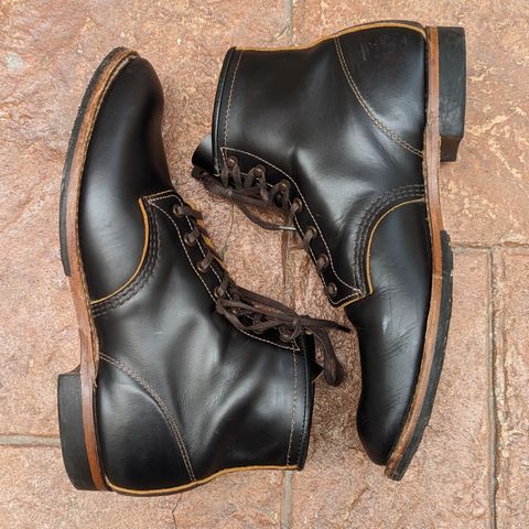 View photo of Red Wing Beckman Flatbox in S.B. Foot Black Klondike