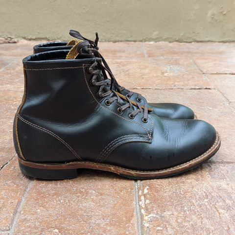 View photo of Red Wing Beckman Flatbox in S.B. Foot Black Klondike