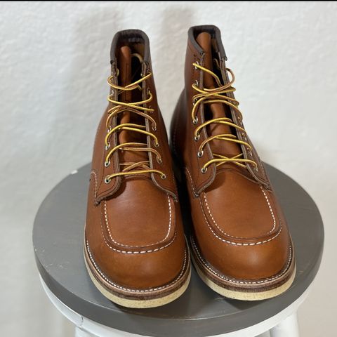 Red Wing 6-Inch Classic Moc in S.B. Foot Oro Legacy