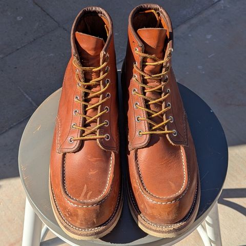 View photo of Red Wing 6-Inch Classic Moc in S.B. Foot Oro Legacy