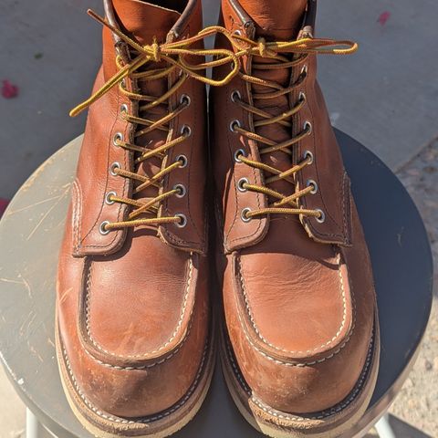 View photo of Red Wing 6-Inch Classic Moc in S.B. Foot Oro Legacy