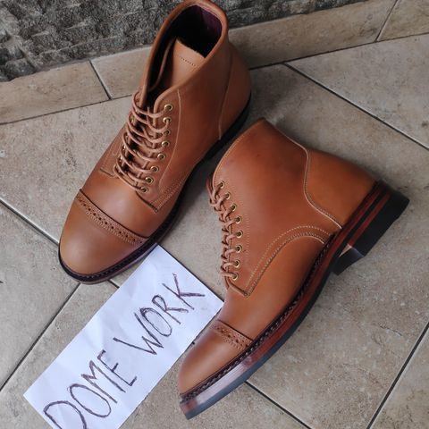 Sagara Legant in Indonesian Java Brown Pull Up