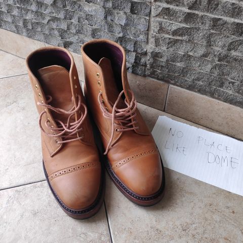 Sagara Legant in Indonesian Java Brown Pull Up
