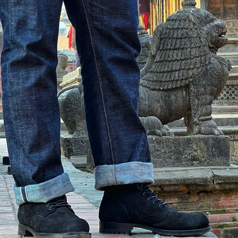 Viberg Service Boot in Seidel Black Oil Tan Roughout