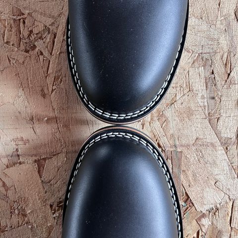 Nicks Free Range in Wickett & Craig Black Oiled Latigo