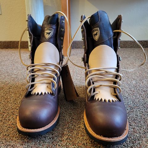 Irish Setter Mesabi in Brown Full Grain Waterproof