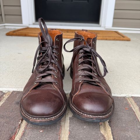 Allen Edmonds Discovery Lace To Toe in Allen Edmonds Brown Vegetable Tanned