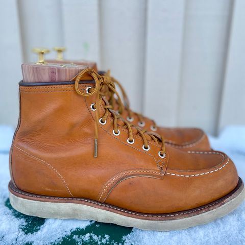 View photo of Irish Setter 6-Inch Classic Moc in Gold Russet Sequoia