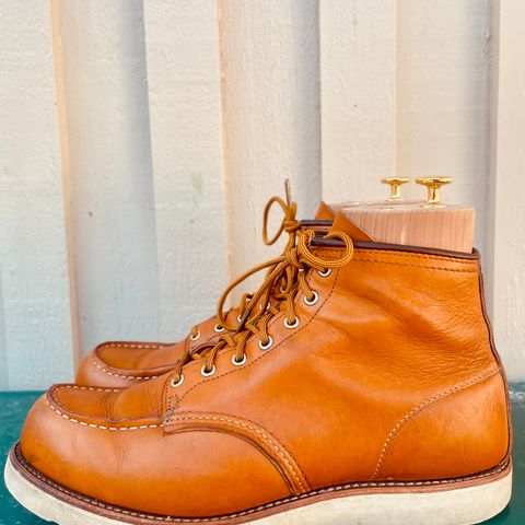 View photo of Irish Setter 6-Inch Classic Moc in Gold Russet Sequoia