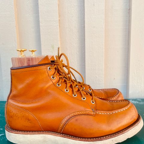 View photo of Irish Setter 6-Inch Classic Moc in Gold Russet Sequoia