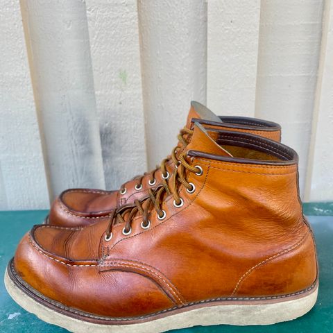 View photo of Irish Setter 6-Inch Classic Moc in Gold Russet Sequoia