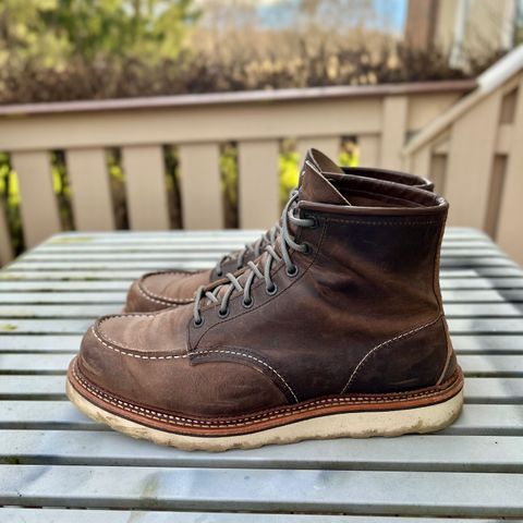 View photo of Red Wing 8883 in Concrete Rough & Tough leather