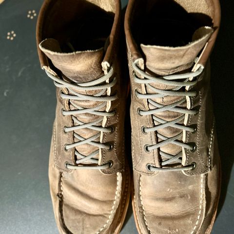 View photo of Red Wing 8883 in Concrete Rough & Tough leather