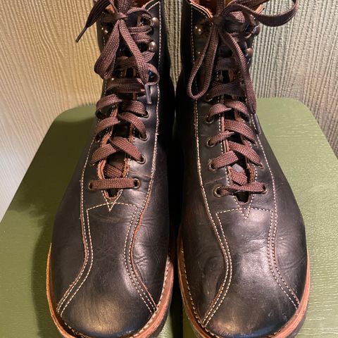 Red Wing 1920s Outing Boot in S.B. Foot Black Prairie