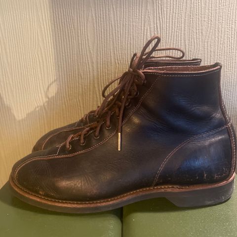 Red Wing 1920s Outing Boot in S.B. Foot Black Prairie
