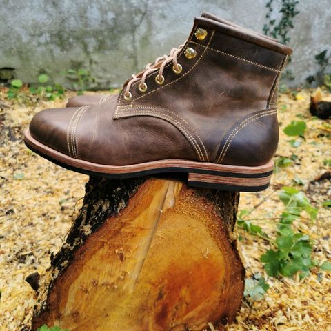 Kustom Kraft Unlisted Model in Unknown Leather