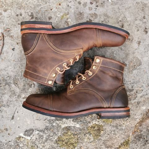 Kustom Kraft Unlisted Model in Unknown Leather