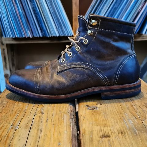 Kustom Kraft Unlisted Model in Unknown Leather