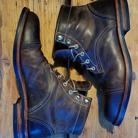 Kustom Kraft Unlisted Model in Unknown Leather