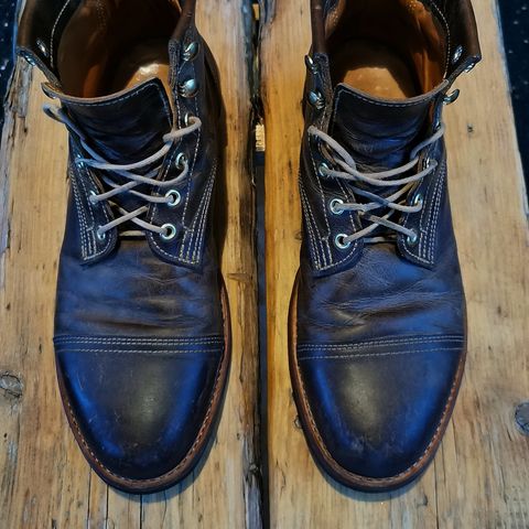 Kustom Kraft Unlisted Model in Unknown Leather