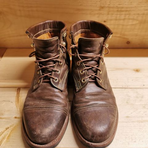 Kustom Kraft Unlisted Model in Unknown Leather