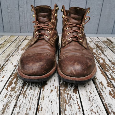 Kustom Kraft Unlisted Model in Unknown Leather