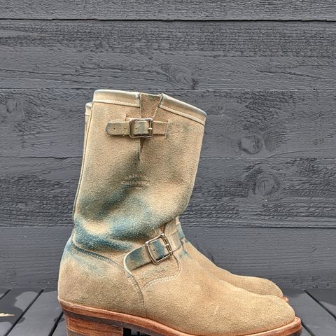 Chippewa 11" Engineer Boot in Sand Roughout