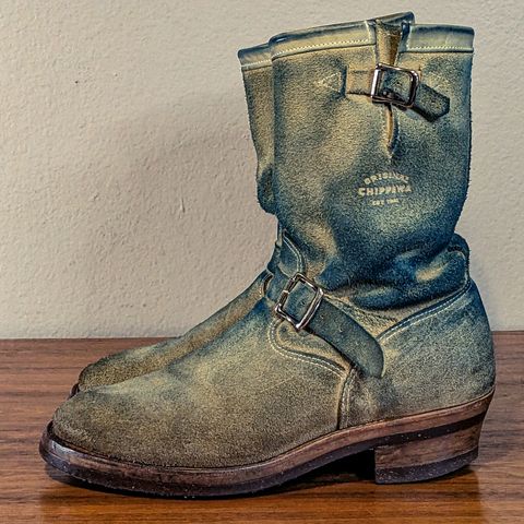 View photo of Chippewa 11" Engineer Boot in Sand Roughout