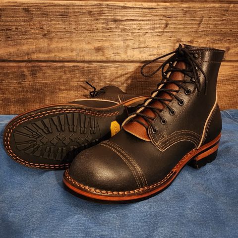 Nicks Nicks/ x Butterscotch Triton Boot in Nicks/ Horween Black Waxed Flesh