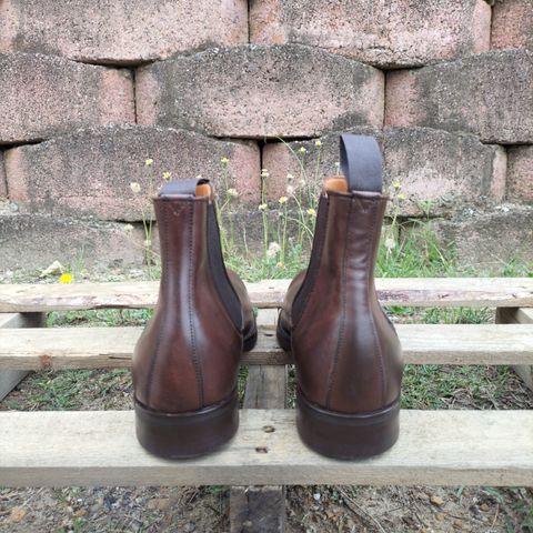 Herring Wainwright Chelsea Boots in Dark Brown Calf