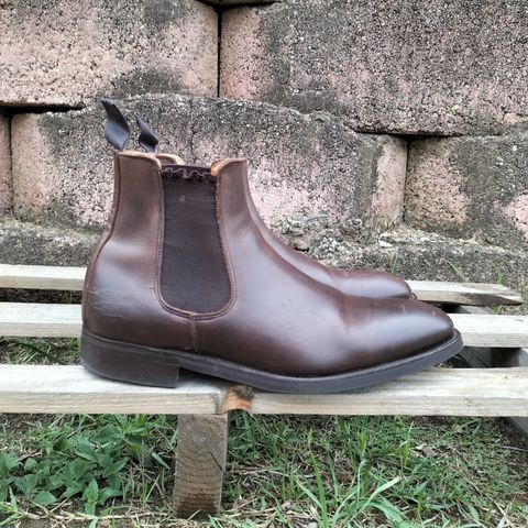 Herring Wainwright Chelsea Boots in Dark Brown Calf