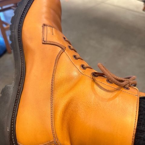 Tricker's Burford Country Boot in Acorn Antique Olivvia Classic