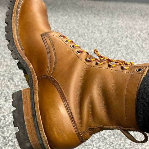 White's C355 Logger in Seidel Natural Double Shot