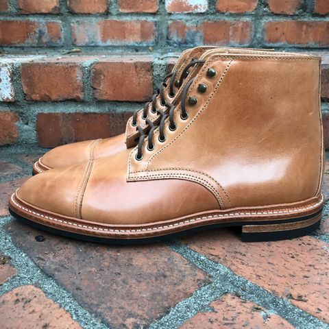 Oak Street Bootmakers Lakeshore Boot in Maryam Natural Horsebutt