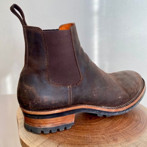 Bordon Isidro in Waxy medium Brown