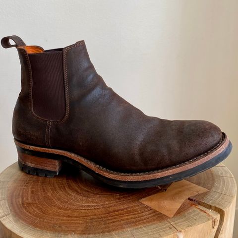 Bordon Isidro in Waxy medium Brown