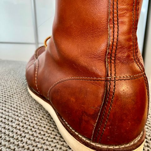Red Wing 6-Inch Classic Moc in S.B. Foot Oro Legacy