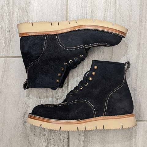 Jakkrabbits Moc Toe Boot in Horween Navy Chamois Roughout