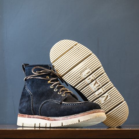 Jakkrabbits Moc Toe Boot in Horween Navy Chamois Roughout